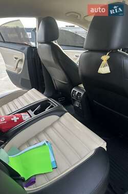 Купе Volkswagen CC / Passat CC 2009 в 