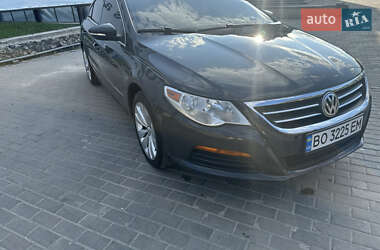 Купе Volkswagen CC / Passat CC 2010 в Тернополе