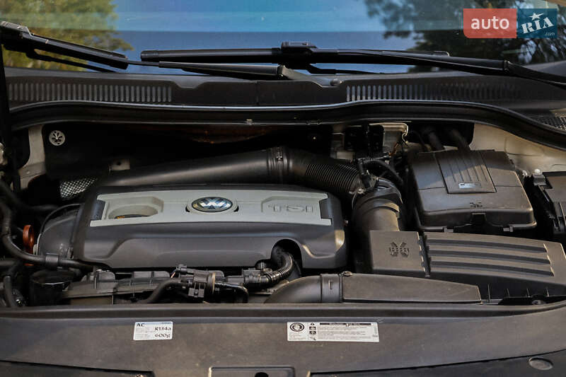 Купе Volkswagen CC / Passat CC 2012 в Павлограде