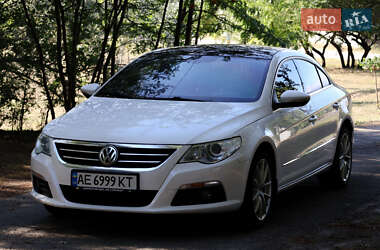 Купе Volkswagen CC / Passat CC 2012 в 