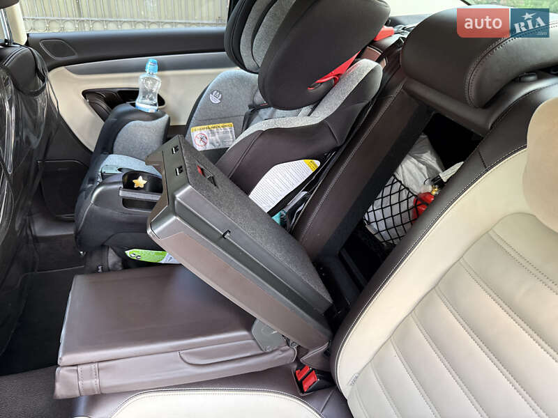 Купе Volkswagen CC / Passat CC 2012 в Киеве