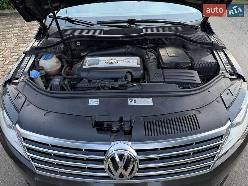 Купе Volkswagen CC / Passat CC 2012 в Киеве