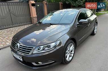 Купе Volkswagen CC / Passat CC 2012 в 