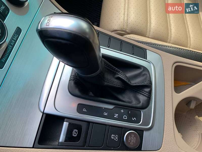 Купе Volkswagen CC / Passat CC 2016 в Киеве