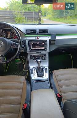 Купе Volkswagen CC / Passat CC 2010 в 