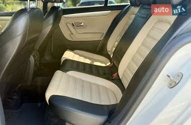 Купе Volkswagen CC / Passat CC 2013 в 