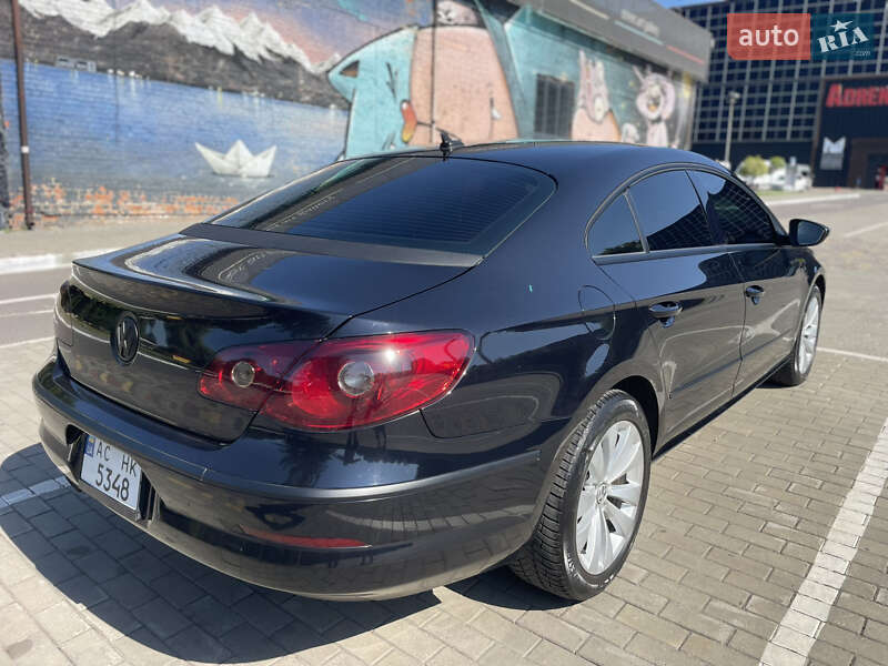 Купе Volkswagen CC / Passat CC 2010 в Луцьку
