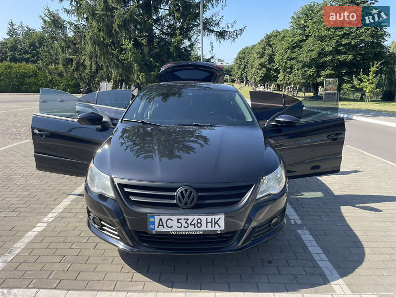 Купе Volkswagen CC / Passat CC 2010 в Луцьку
