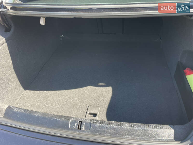 Купе Volkswagen CC / Passat CC 2010 в Луцьку