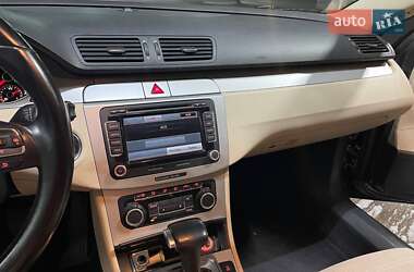 Купе Volkswagen CC / Passat CC 2009 в 