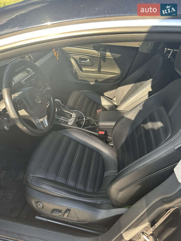 Купе Volkswagen CC / Passat CC 2012 в Городне