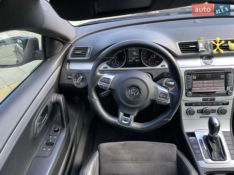 Купе Volkswagen CC / Passat CC 2013 в Львові