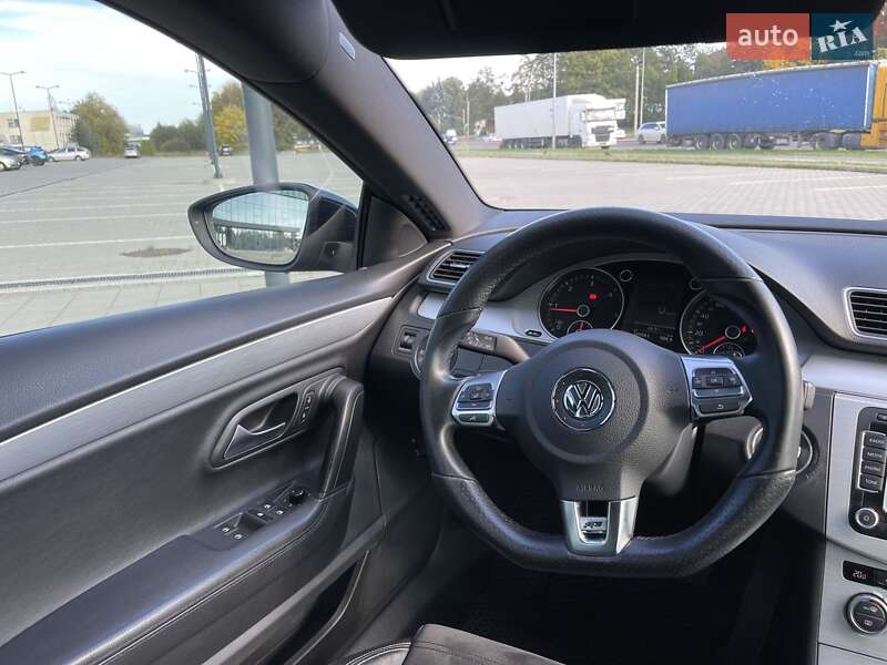 Купе Volkswagen CC / Passat CC 2013 в Львові