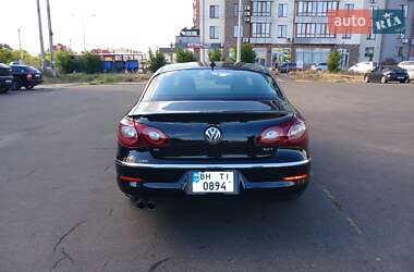 Купе Volkswagen CC / Passat CC 2011 в 