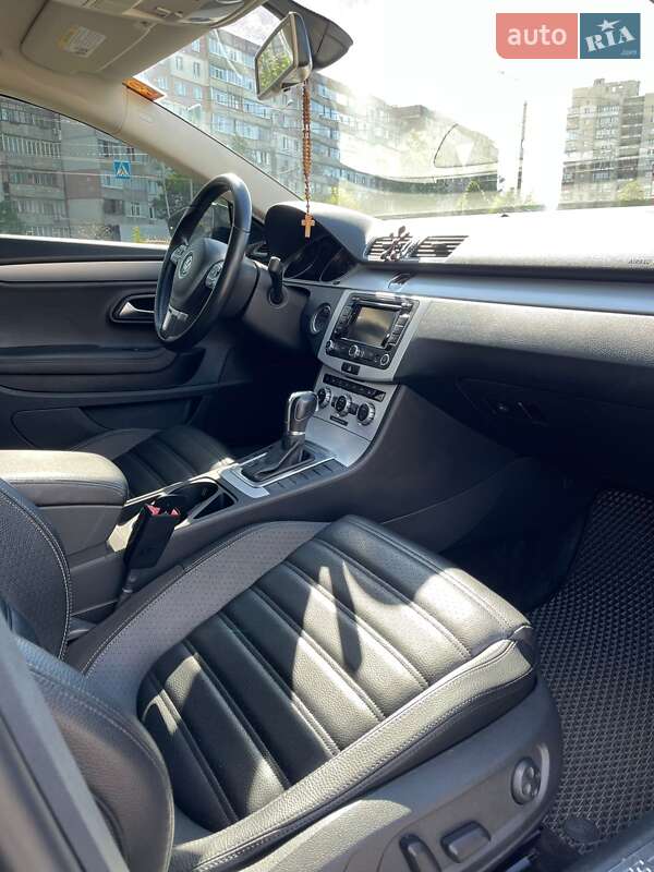 Купе Volkswagen CC / Passat CC 2012 в Сумах