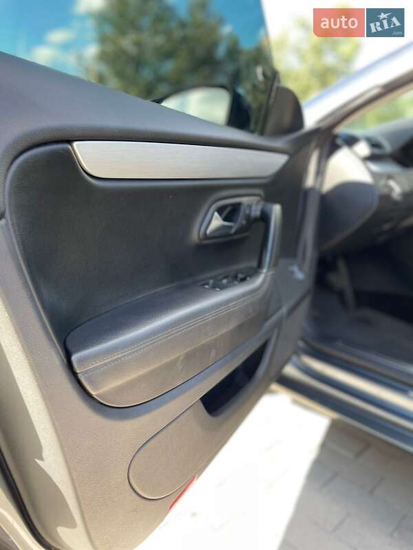 Купе Volkswagen CC / Passat CC 2012 в Сумах