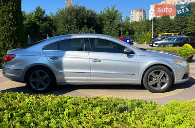 Купе Volkswagen CC / Passat CC 2011 в 