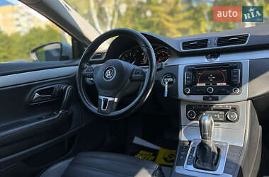 Купе Volkswagen CC / Passat CC 2011 в 