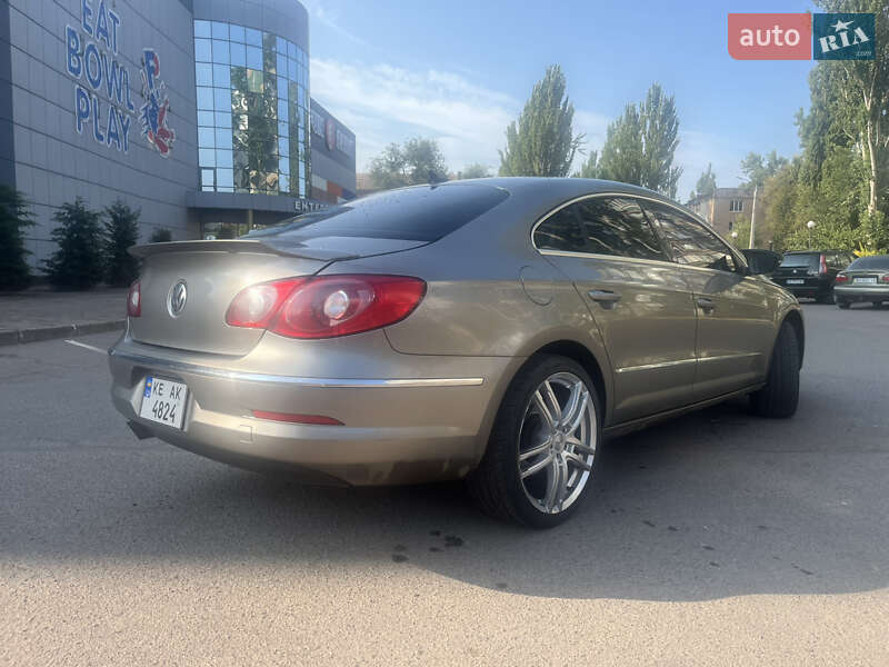 Купе Volkswagen CC / Passat CC 2010 в Кривом Роге