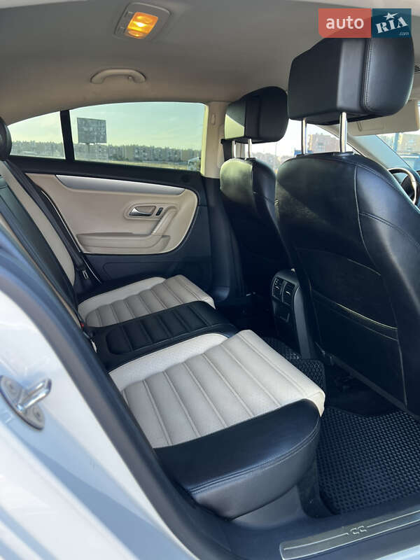 Купе Volkswagen CC / Passat CC 2012 в Одессе