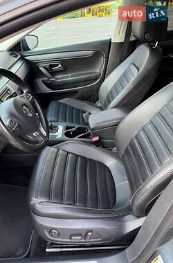 Купе Volkswagen CC / Passat CC 2013 в 