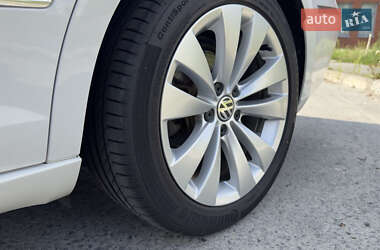Купе Volkswagen CC / Passat CC 2012 в 