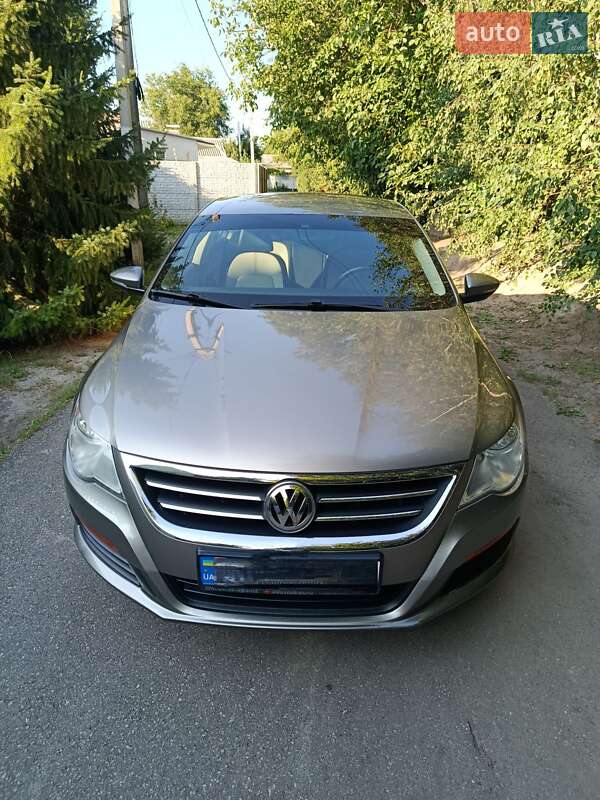 Купе Volkswagen CC / Passat CC 2011 в Дніпрі