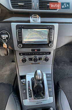 Купе Volkswagen CC / Passat CC 2012 в 