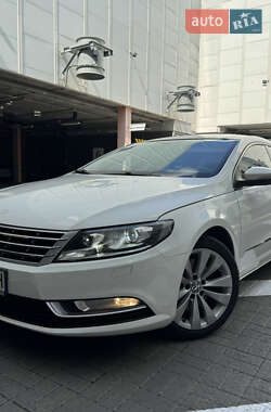 Купе Volkswagen CC / Passat CC 2013 в Києві