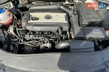 Купе Volkswagen CC / Passat CC 2013 в 