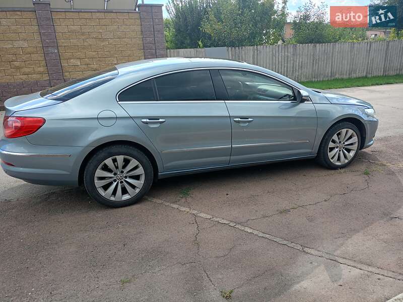 Купе Volkswagen CC / Passat CC 2011 в Конотопе