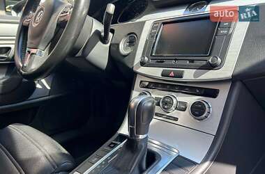 Купе Volkswagen CC / Passat CC 2013 в 