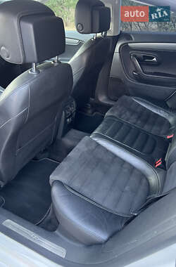 Купе Volkswagen CC / Passat CC 2012 в 