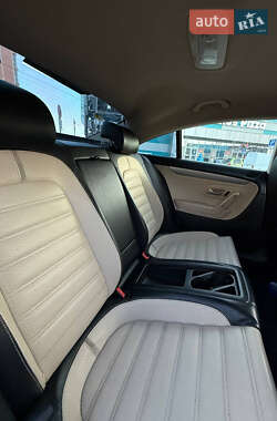 Купе Volkswagen CC / Passat CC 2010 в 