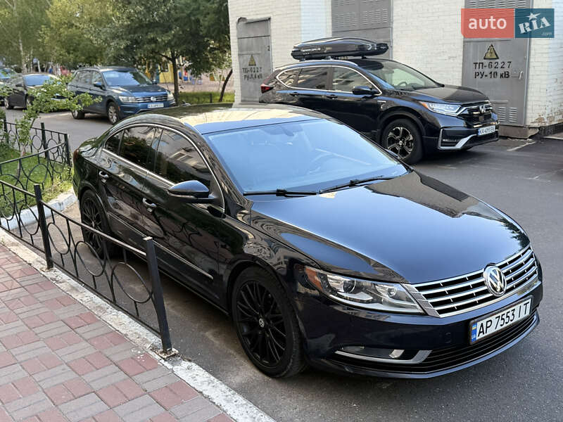 Купе Volkswagen CC / Passat CC 2015 в Києві