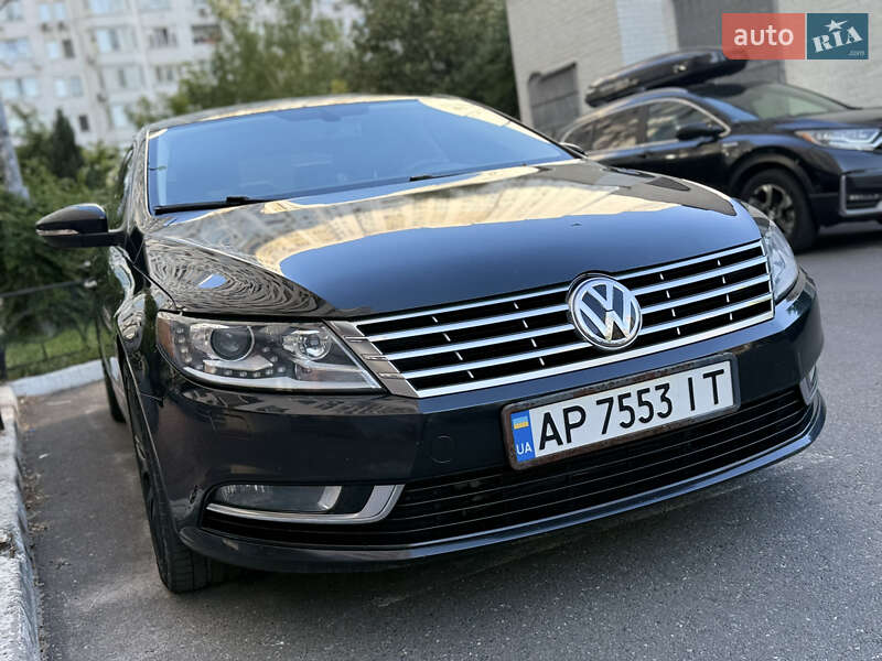 Купе Volkswagen CC / Passat CC 2015 в Києві