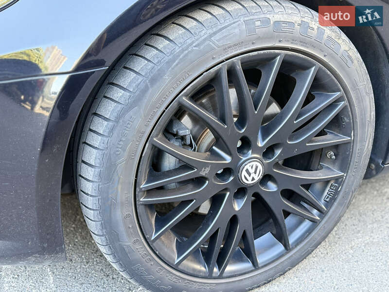 Купе Volkswagen CC / Passat CC 2015 в Києві