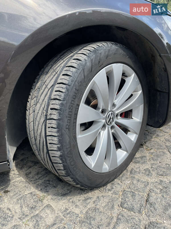 Купе Volkswagen CC / Passat CC 2012 в Тернополе