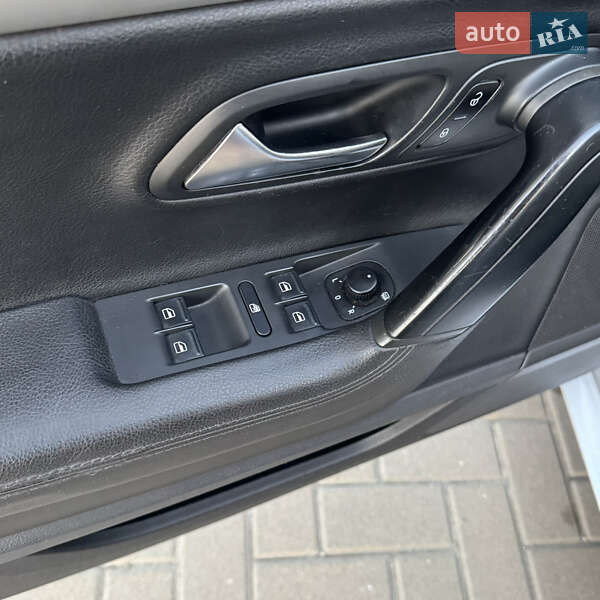 Купе Volkswagen CC / Passat CC 2010 в Белой Церкви
