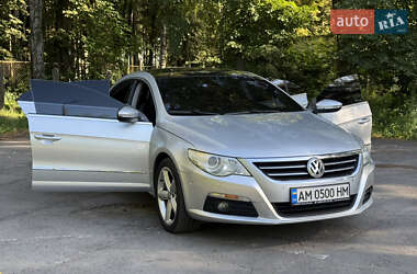 Купе Volkswagen CC / Passat CC 2011 в 