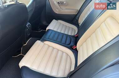 Купе Volkswagen CC / Passat CC 2013 в 