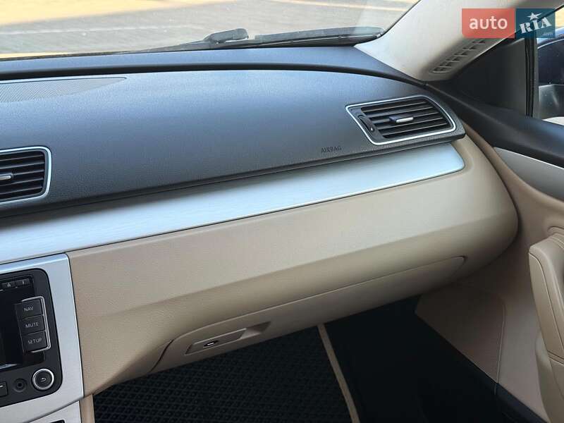 Купе Volkswagen CC / Passat CC 2013 в Одессе