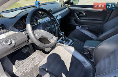 Купе Volkswagen CC / Passat CC 2011 в 