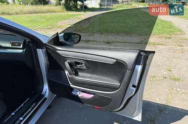 Купе Volkswagen CC / Passat CC 2011 в 