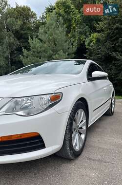 Купе Volkswagen CC / Passat CC 2011 в 