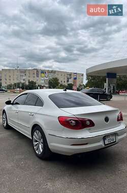 Купе Volkswagen CC / Passat CC 2011 в 