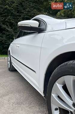 Купе Volkswagen CC / Passat CC 2011 в 