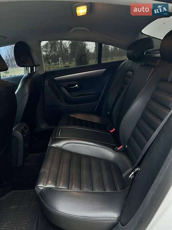 Купе Volkswagen CC / Passat CC 2011 в Борщеві