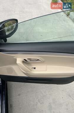Купе Volkswagen CC / Passat CC 2013 в 
