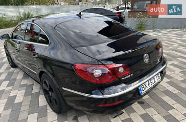 Купе Volkswagen CC / Passat CC 2010 в 
